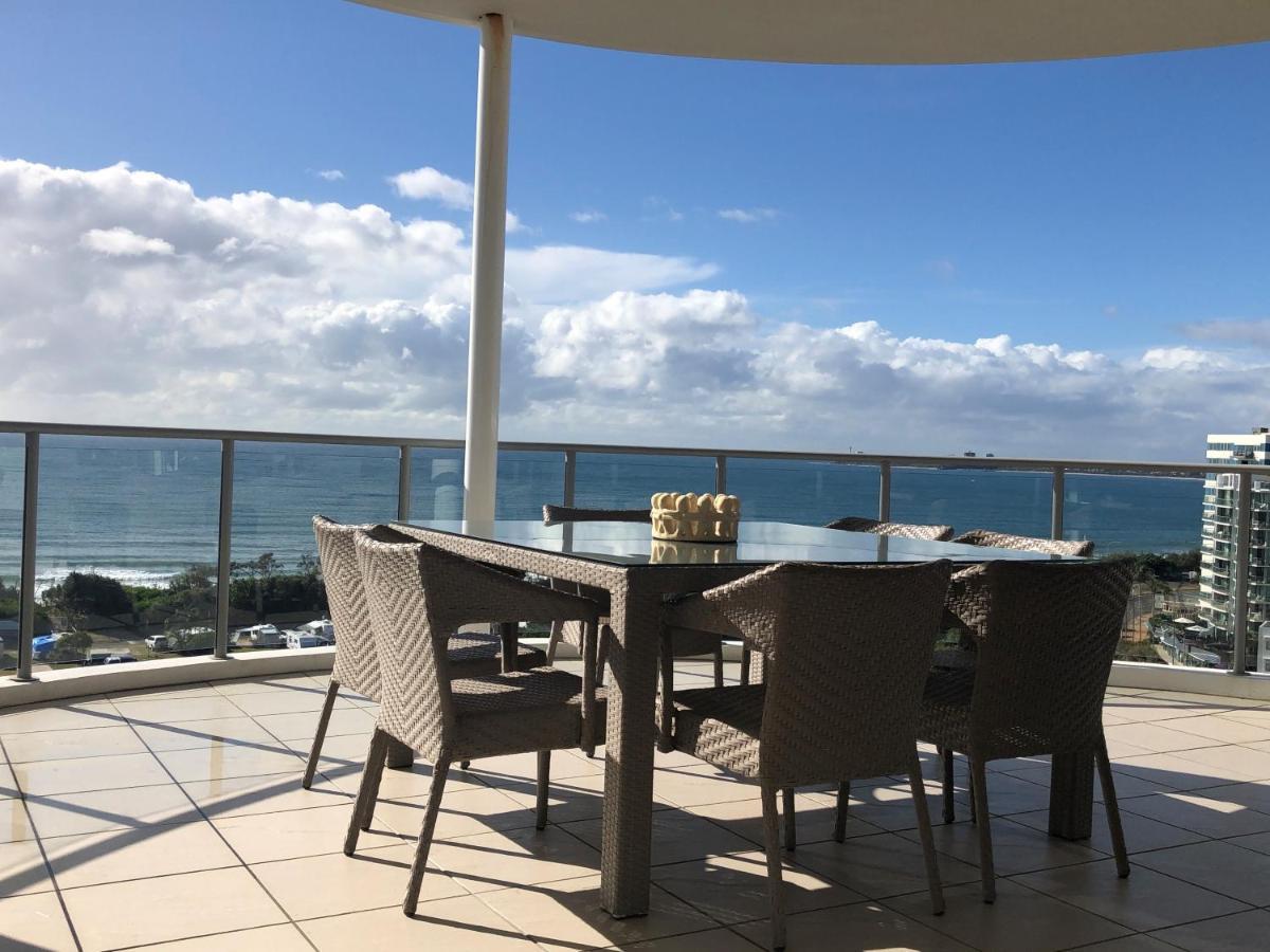 Silver Sea On Sixth Apartment